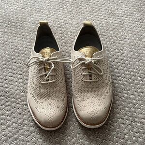 Cole Haan Women’s Light Tan Oxford Shoes